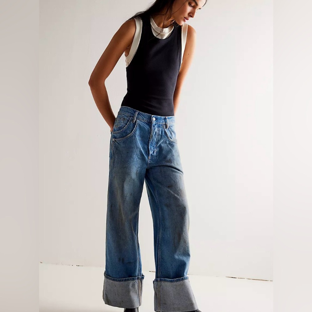 Never worn in excellent condition We the Free Cuffed Boyfriend in Size 26